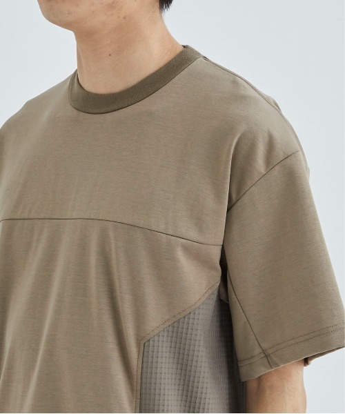 WHITE MOUNTAINEERING(ホワイトマウンテニアリング)の「DOUBLE KNIT POCKET T-SHIRT(Tシャツ/カットソー・メンズ・ブラック/ベージュ・1/0)」の16枚目の写真