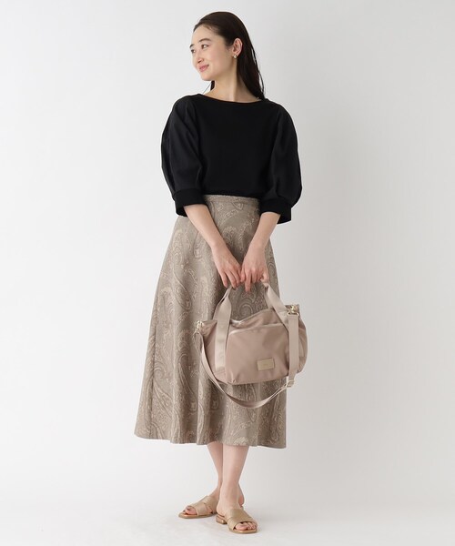 OPAQUE.CLIP(オペークドットクリップ)の「◆シルク調コットン 異素材切替えパフスリーブカットソー【洗濯機洗い可】(Tシャツ/カットソー・レディース・ホワイト系/ブルー/ブラック/ベージュ・42/40/38/36)」の11枚目の写真