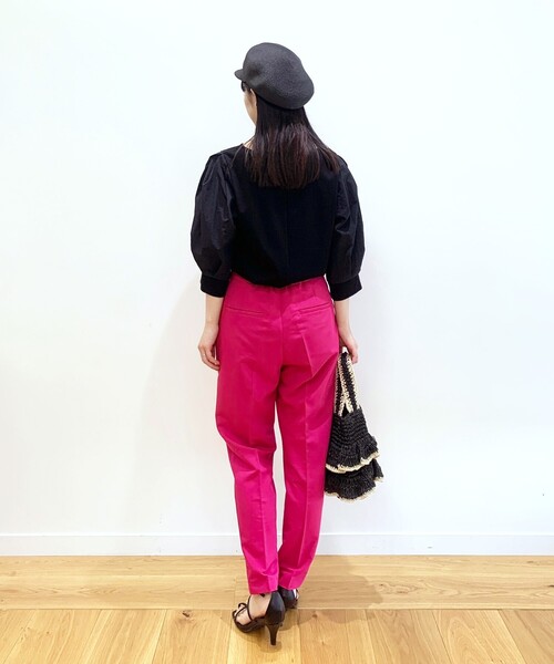 OPAQUE.CLIP(オペークドットクリップ)の「◆シルク調コットン 異素材切替えパフスリーブカットソー【洗濯機洗い可】(Tシャツ/カットソー・レディース・ホワイト系/ブルー/ブラック/ベージュ・42/40/38/36)」の19枚目の写真