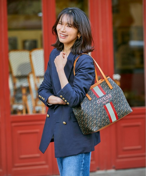Guess（ゲス）の「【GUESS】ゲス VIKKY G - CUBE TOTE BAG