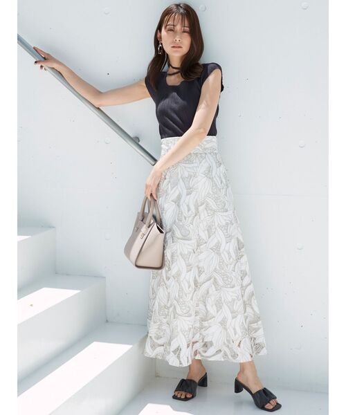 MERCURYDUO(マーキュリーデュオ)の「マルチウェイナローストラップリブニット(ニット/セーター・レディース・レッド/オフホワイト/チャコールグレー/ブラック・FREE)」の5枚目の写真