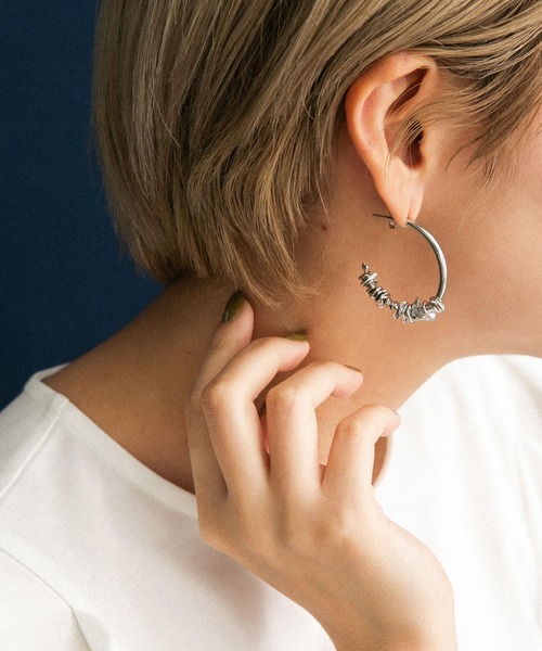 KBF（ケイビーエフ）の「メタルビーズピアス（ピアス（両耳用）・レディース・シルバー/ゴールド・ONE）」の8枚目の写真