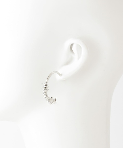 KBF（ケイビーエフ）の「メタルビーズピアス（ピアス（両耳用）・レディース・シルバー/ゴールド・ONE）」の5枚目の写真