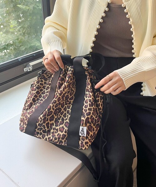 Drifter（ドリフター）の「【Drifter/ドリフター】HANDLE BUCKET TOTE（トートバッグ・レディース・ブラック/ブラウン/ベージュ系その他3・FREE）」の3枚目の写真