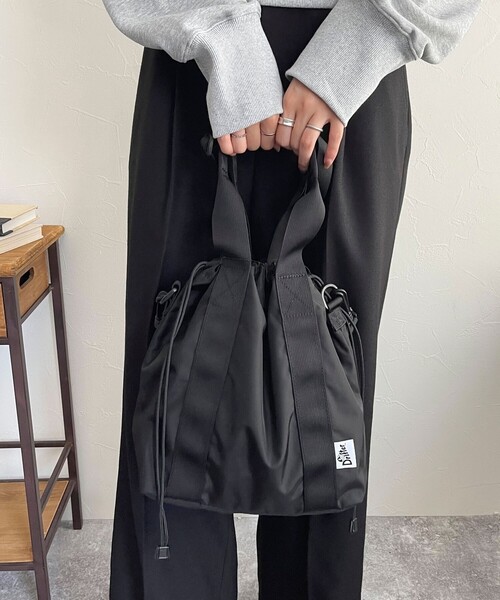 Drifter（ドリフター）の「【Drifter/ドリフター】HANDLE BUCKET TOTE（トートバッグ・レディース・ブラック/ブラウン/ベージュ系その他3・FREE）」の2枚目の写真