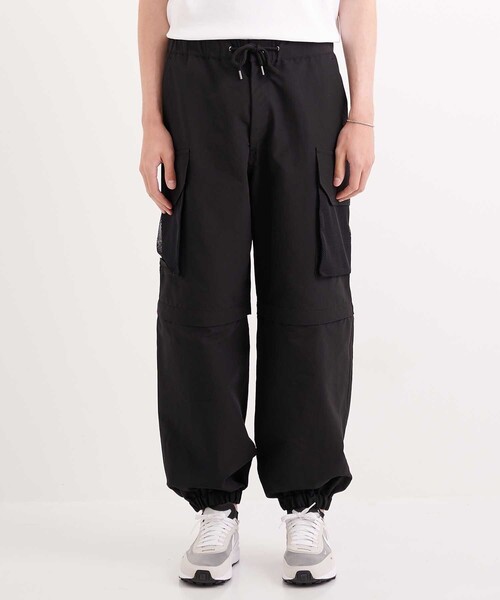 CITY TOKYO（シティトウキョウ）の「2WAYイージーワイドカーゴパンツ〈裾ゴム・ショートパンツ〉（カーゴパンツ・メンズ・ブラック/ダークグレー・2/1）」の6枚目の写真