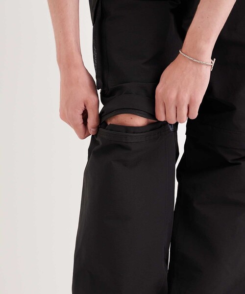 CITY TOKYO（シティトウキョウ）の「2WAYイージーワイドカーゴパンツ〈裾ゴム・ショートパンツ〉（カーゴパンツ・メンズ・ブラック/ダークグレー・2/1）」の16枚目の写真