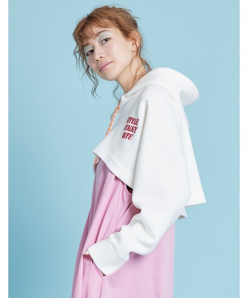 Little sunny bite(リトルサニーバイト)の「【8】【little sunny bite】Short logo hoodie(パーカー・レディース・ホワイト・FREE)」の16枚目の写真