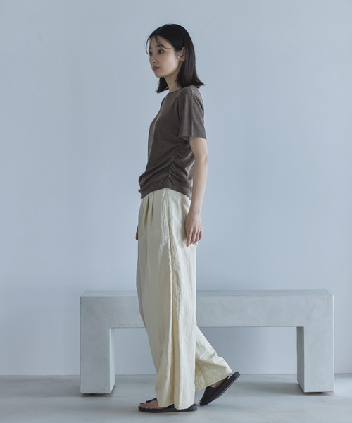 feepur(フェピュール)の「タフタツータックワイドパンツ(その他パンツ・レディース・アイボリー/ネイビー/ブラック・MEDIUM/SMALL/TALL)」の7枚目の写真