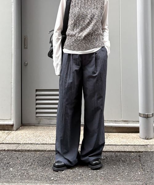feepur(フェピュール)の「タフタツータックワイドパンツ(その他パンツ・レディース・アイボリー/ネイビー/ブラック・MEDIUM/SMALL/TALL)」の22枚目の写真
