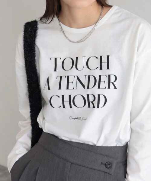 fredy emue(フレディエミュ)の「グラフィックロンT(Tシャツ/カットソー・レディース・チャコールグレー/ネイビー/オフホワイト・38)」の2枚目の写真