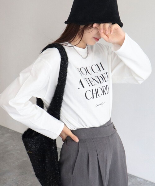 fredy emue(フレディエミュ)の「グラフィックロンT(Tシャツ/カットソー・レディース・チャコールグレー/ネイビー/オフホワイト・38)」の20枚目の写真