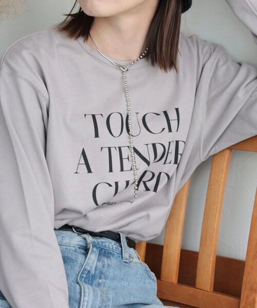 fredy emue(フレディエミュ)の「グラフィックロンT(Tシャツ/カットソー・レディース・チャコールグレー/ネイビー/オフホワイト・38)」の6枚目の写真