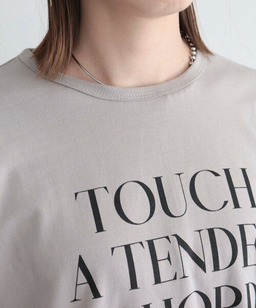 fredy emue(フレディエミュ)の「グラフィックロンT(Tシャツ/カットソー・レディース・チャコールグレー/ネイビー/オフホワイト・38)」の10枚目の写真