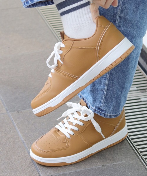 AAA+(サンエープラス)の「軽量 コートスタイルスニーカー(スニーカー・レディース・キャメル/レッド/ブラック/グリーン/ホワイト/ブラック×ブラック・40/41/37/38/39/36/35)」の5枚目の写真