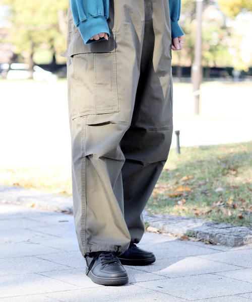 AAA+(サンエープラス)の「軽量 コートスタイルスニーカー(スニーカー・レディース・キャメル/レッド/ブラック/グリーン/ホワイト/ブラック×ブラック・40/41/37/38/39/36/35)」の11枚目の写真