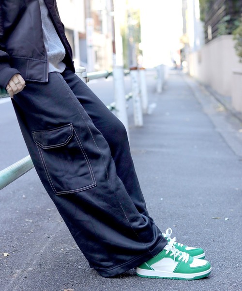 AAA+(サンエープラス)の「軽量 コートスタイルスニーカー(スニーカー・レディース・キャメル/レッド/ブラック/グリーン/ホワイト/ブラック×ブラック・40/41/37/38/39/36/35)」の14枚目の写真