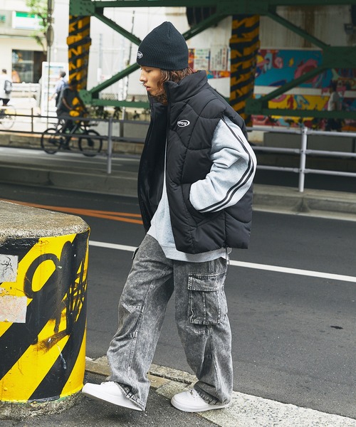 MSG（エムエスジー）の「オーバーサイズバルーンスタンドネックエコダウンベスト　キルティング　ロゴ刺繍（ベスト・メンズ・ブラック/グレー系/ネイビー/ライトカーキ/チャコール・M/S/XL/L）」の16枚目の写真