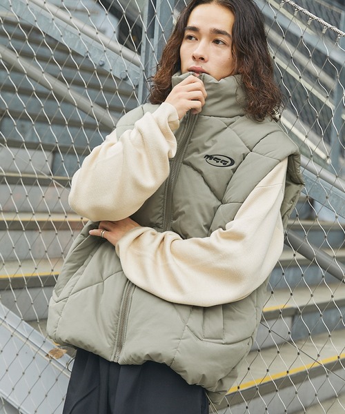 MSG（エムエスジー）の「オーバーサイズバルーンスタンドネックエコダウンベスト　キルティング　ロゴ刺繍（ベスト・メンズ・ブラック/グレー系/ネイビー/ライトカーキ/チャコール・M/S/XL/L）」の11枚目の写真