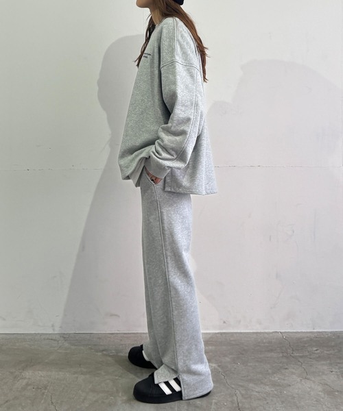 ISOOK(アイスー)の「【セットアップ対応】刺繍ロゴスウェットパンツ(chiica original) / スリットパンツ ロゴスウェット(スウェットパンツ・レディース・アイボリー/ブラック/グレー/ブラウン・FREE)」の21枚目の写真