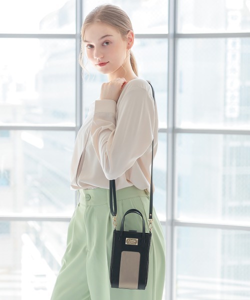 スマホショルダーバッグ ベージュブラウン 数量限定色】レザースマホショルダー – ショルダーバッグ – 土屋鞄製造所