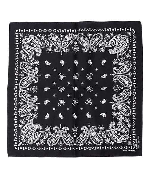 BEAMS BOY（ビームスボーイ）の「【FUDGE5月号掲載】BEAMS BOY / コットンサテン バンダナ（バンダナ/スカーフ・レディース・ブラック/レッド/ネイビー・ONE SIZE）」の2枚目の写真