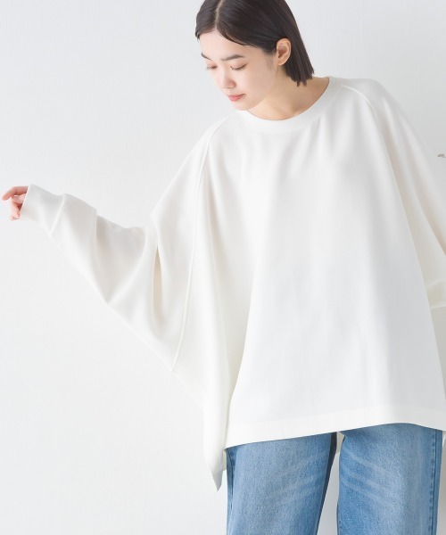 OMNES(オムネス)の「ソフトダンボールニットワイドシルエット長袖プルオーバー(Tシャツ/カットソー・レディース・オフホワイト/ブラック/グレー/ベージュ/チャコール/グレイッシュベージュ/モカ・FREE)」の21枚目の写真