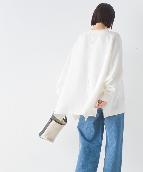 OMNES(オムネス)の「ソフトダンボールニットワイドシルエット長袖プルオーバー(Tシャツ/カットソー・レディース・オフホワイト/ブラック/グレー/ベージュ/チャコール/グレイッシュベージュ/モカ・FREE)」の19枚目の写真