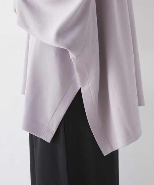 OMNES(オムネス)の「ソフトダンボールニットワイドシルエット長袖プルオーバー(Tシャツ/カットソー・レディース・オフホワイト/ブラック/グレー/ベージュ/チャコール/グレイッシュベージュ/モカ・FREE)」の15枚目の写真