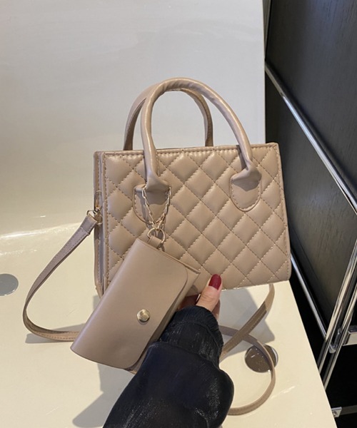 TONE SELECT GOODS（トーンセレクトグッズ）の「urbanfemine./PU2wayバッグ U7188（ショルダーバッグ・レディース・ブラック/ボルドー/ベージュ/ホワイト/グリーン・FREE）」の6枚目の写真