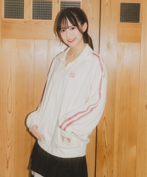 nemne store（ネンネストア）の「【Sharply ♯ / Flutter ♭コラボ】《低身長サイズ/メンズサイズあり》トラックジャケット（ブルゾン・レディース・ネイビー/アイボリー・SMALL/MEDIUM/LARGE）」の4枚目の写真