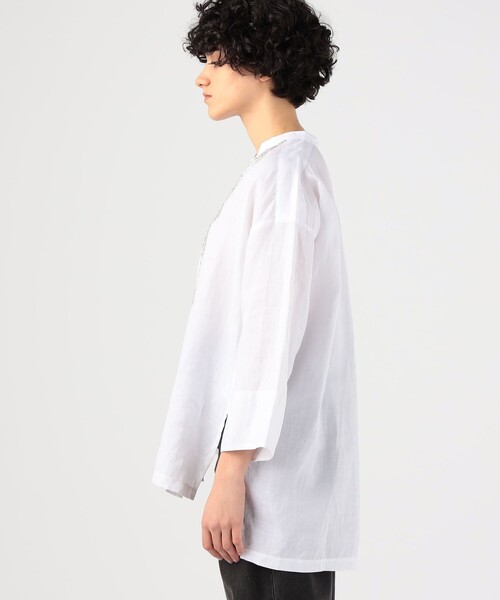 NE QUITTEZ PAS!(ヌキテパ)の「【別注】ne Quittez pas BLACK × TOMORROWLAMD フロントビーズチュニック(シャツ/ブラウス・レディース・ホワイト系その他・FREE)」の4枚目の写真