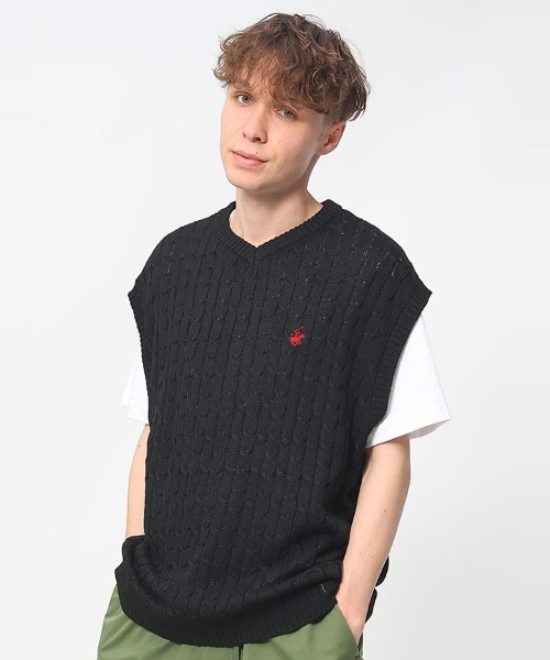 BEVERLY HILLS POLO CLUB（ビバリーヒルズポロクラブ）の「BEVERLY HILLS POLO CLUB ケーブル編み ワンポイントロゴ Vネック ニットベスト（ベスト・メンズ・ブラック/グリーン/ネイビー/アイボリー・M/L/LL）」の3枚目の写真