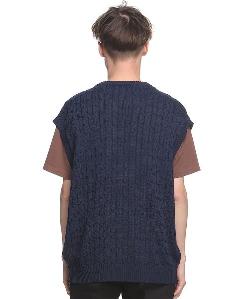 BEVERLY HILLS POLO CLUB（ビバリーヒルズポロクラブ）の「BEVERLY HILLS POLO CLUB ケーブル編み ワンポイントロゴ Vネック ニットベスト（ベスト・メンズ・ブラック/グリーン/ネイビー/アイボリー・M/L/LL）」の18枚目の写真