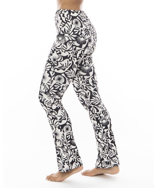 BILLABONG(ビラボン)の「BILLABONG レディース 【FOR SAND AND WATER】 PATTERN FLAR PANTS ロングパンツ 【2024年春夏モデル】/ビラボン総柄UVカットボタニカルフレアパンツ(その他パンツ・レディース・ブラック系その他/ブラウン系その他/パープル・LARGE/MEDIUM)」の5枚目の写真