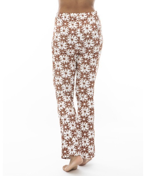BILLABONG(ビラボン)の「BILLABONG レディース 【FOR SAND AND WATER】 PATTERN FLAR PANTS ロングパンツ 【2024年春夏モデル】/ビラボン総柄UVカットボタニカルフレアパンツ(その他パンツ・レディース・ブラック系その他/ブラウン系その他/パープル・LARGE/MEDIUM)」の11枚目の写真
