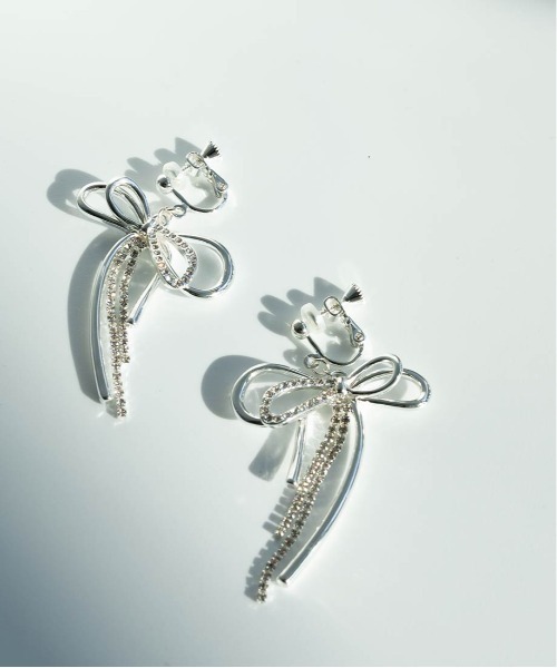 RANDA（ランダ）の「ビジューリボンイヤリング（イヤリング・レディース・シルバー/ゴールド・FREE）」の7枚目の写真