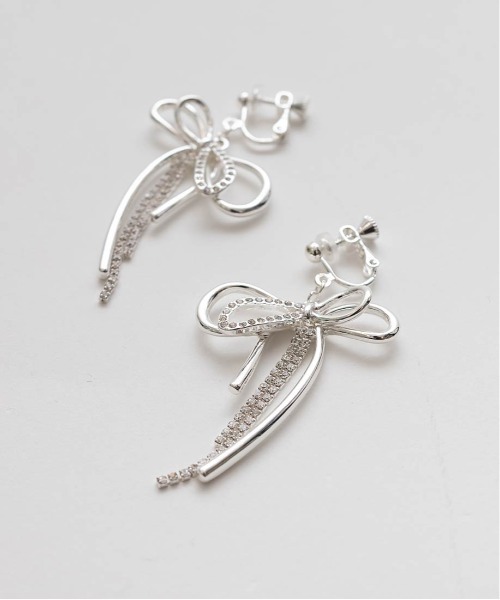 RANDA（ランダ）の「ビジューリボンイヤリング（イヤリング・レディース・シルバー/ゴールド・FREE）」の12枚目の写真