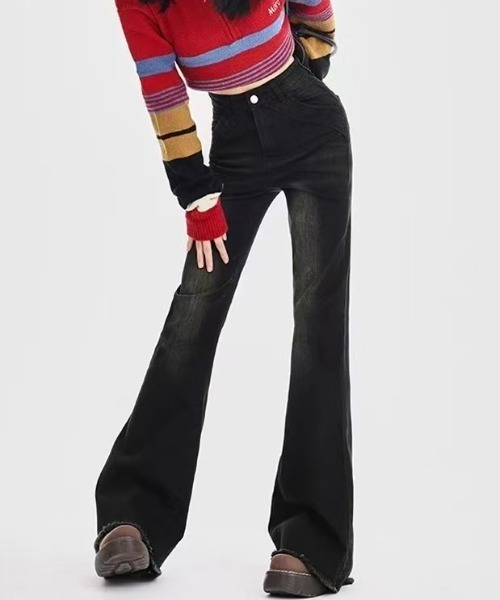 DIAVEL（ディアベル）の「【新色追加】裾フリンジフレアデニムパンツ（デニムパンツ・レディース・サックスブルー/ブラック・S/M/L）」の19枚目の写真