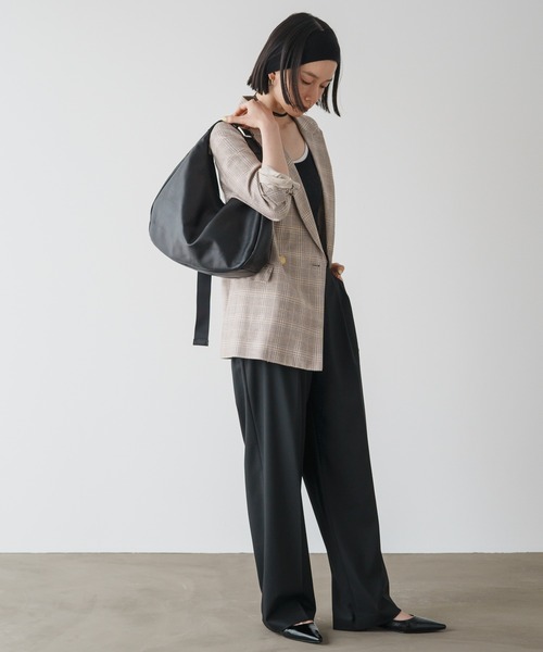 russet（ラシット）の「ソフトレザーラウンドビッグショルダーバッグ(CE-1325)（ショルダーバッグ・レディース・ブラック/ホワイト/チャコールグレー/ブラック系その他/ブラウン・FREE）」の21枚目の写真