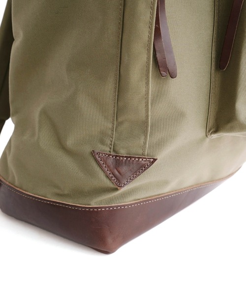 ARTS & CRAFTS(アーツアンドクラフト)の「アーツアンドクラフツ / CORDURA SPAN コーデュラスパン / ACUTE DAYPACK アキュートデイパック(バックパック/リュック・メンズ・ブラック/ダークベージュ・FREE)」の9枚目の写真