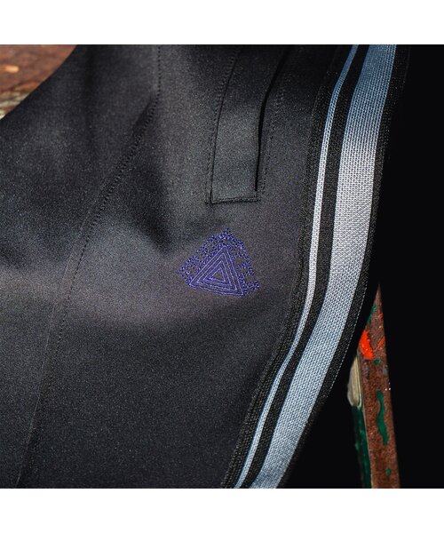 BREEZE（ブリーズ）の「【BREEZE NEW JACK】サイドライントラックパンツ_90～160cm展開_一部WEB限定サイズ（その他パンツ・キッズ・ブラック/パープル・90/100/110/120/130/140/150/160）」の17枚目の写真