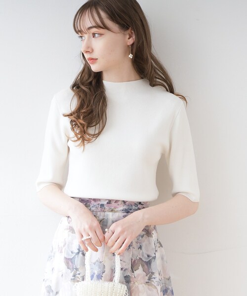 couture brooch（クチュールブローチ）の「◆バックパール調デザイン5分袖ニットトップス（ニット/セーター・レディース・ブラック/レッド系1/ピンク/オフホワイト/パープル・42/40/38）」の2枚目の写真