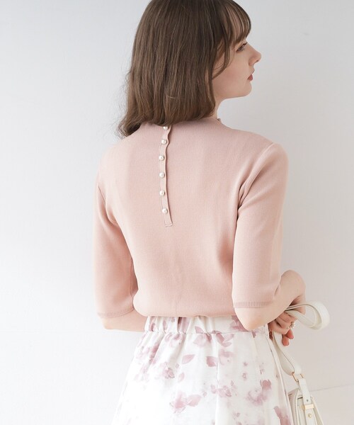 couture brooch（クチュールブローチ）の「◆バックパール調デザイン5分袖ニットトップス（ニット/セーター・レディース・ブラック/レッド系1/ピンク/オフホワイト/パープル・42/40/38）」の18枚目の写真