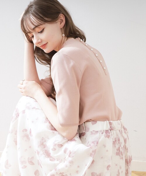 couture brooch（クチュールブローチ）の「◆バックパール調デザイン5分袖ニットトップス（ニット/セーター・レディース・ブラック/レッド系1/ピンク/オフホワイト/パープル・42/40/38）」の19枚目の写真