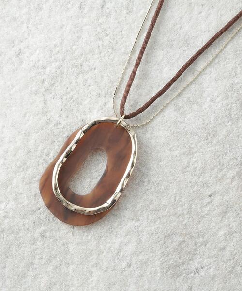 SHOO・LA・RUE（シューラルー）の「◆楕円モチーフ紐＆メタルネックレス（ネックレス・レディース・シルバー/シルバー系その他/ゴールド・00）」の3枚目の写真