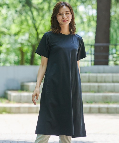 Arnold Palmer（アーノルドパーマー）の「タウン & レジャー 半袖 ワンピース（ワンピース・レディース・アイボリー/ブラック/テラコッタ・L/M/S）」の3枚目の写真