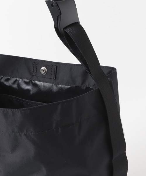 Drifter(ドリフター)の「『一部別注カラー』DRIFTER PLAIN SHOULDER BAG(ショルダーバッグ・レディース・ブルー/ブラック/ホワイト・FREE)」の14枚目の写真