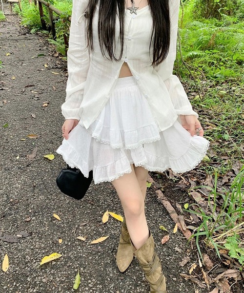 shopnikoniko（ショップニコニコ）の「ハイウエスト フリル ティアード ミニ スカート ヘムスカート（スカート・レディース・ホワイト/ブラック・フリー）」の15枚目の写真