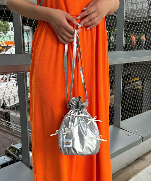 HELLO.SANFRANCISCO（ハローサンフランシスコ）の「【HELLO.SANFRANCISCO/ハローサンフランシスコ】パールハンドルリボン巾着バッグ（トートバッグ・レディース・ホワイト/ピンク/シルバー・ONE SIZE）」の15枚目の写真